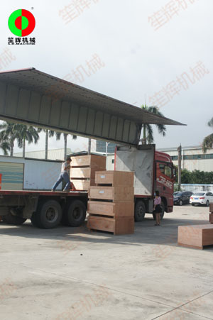 因海外疫情關(guān)系，積壓占倉的出口設(shè)備第一批次發(fā)貨裝車！