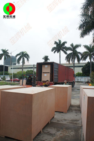 印度客戶訂購的毛刷機(jī)和切菜機(jī)順利完工出貨交付客戶！