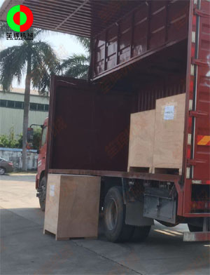 越南客戶訂購的水產加工設備裝車發(fā)貨,按期交付!