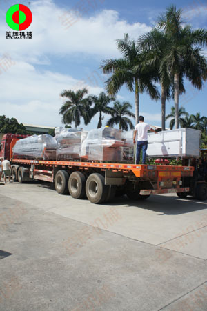 廣西某新建大型食品加工配送中心訂購的大批設備準備裝車駐場!