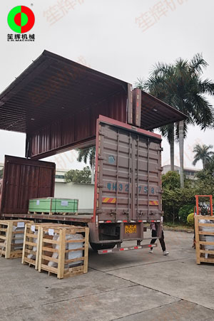 山東王小姐的一批蔬果加工設備裝車發貨交付！